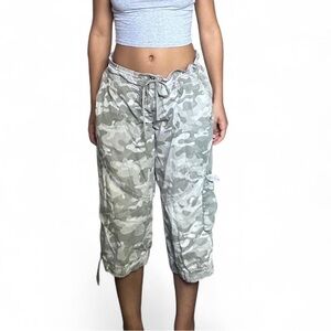 Nike Sportswear Light Gray Capris